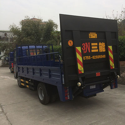箱式貨車尾板，讓運輸更安全高效！