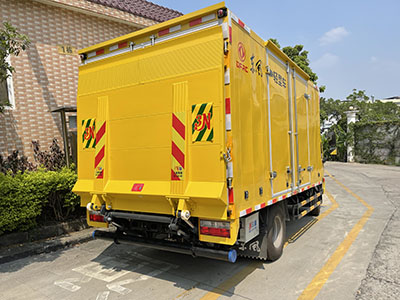 4.2米冷藏車尾板，為冷鏈物流保駕護航的堅固利器